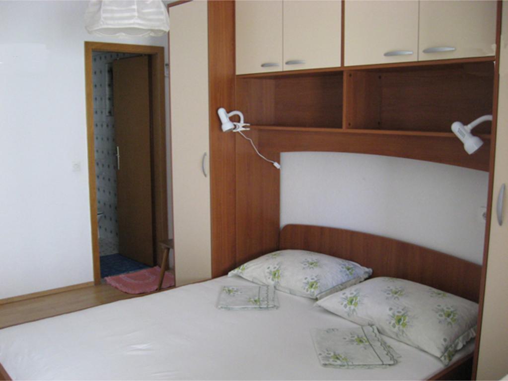Apartments Bilic Nemira 오미스 외부 사진