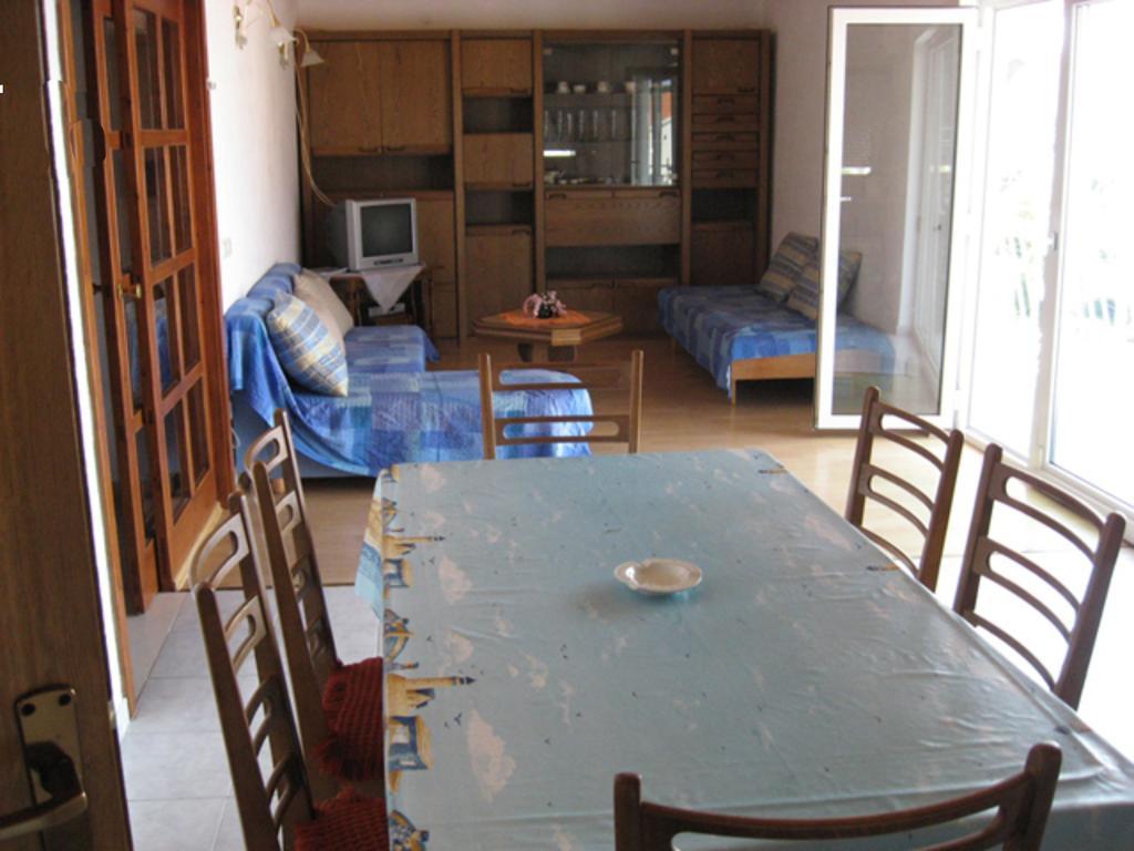 Apartments Bilic Nemira 오미스 외부 사진
